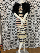 Charger l'image dans la galerie, Exceptionnelle et iconique robe Jean Paul Gaultier Raphia taille 36 et son boléro assorti