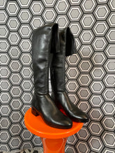 Charger l'image dans la galerie, Cuissardes Alaïa pointure 36