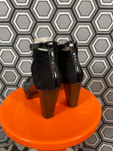 Charger l'image dans la galerie, Paire de chaussures Neuves Robert Clergerie pointure 5,5