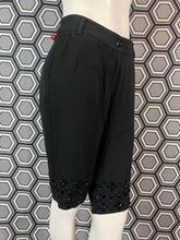 Charger l'image dans la galerie, Bermuda Red Valentino brodé de perles taille 38