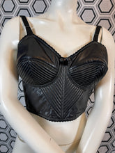 Charger l'image dans la galerie, Incroyable bustier en cuir à seins coniques Jean Paul Gaultier taille 36