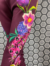 Charger l'image dans la galerie, Incroyable pantalon strass Gai Mattiolo taille 38