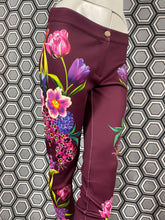 Charger l'image dans la galerie, Incroyable pantalon strass Gai Mattiolo taille 38