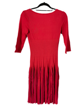 Charger l'image dans la galerie, Robe Alaïa framboise taille 36