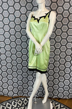 Charger l'image dans la galerie, Superbe et rare robe Thierry Mugler taille 40