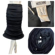 Charger l'image dans la galerie, Incroyable !!! Jupe Moschino à cerceaux taille 36
