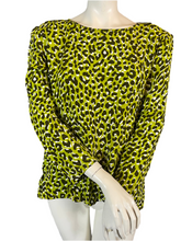 Charger l'image dans la galerie, Superbe blouse léopard Yves Saint Laurent rive gauche taille 42
