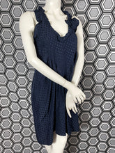 Charger l'image dans la galerie, Robe à pois Balenciaga Silk taille 40