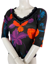 Charger l'image dans la galerie, Haut Dolce & Gabbana fleurs taille 36