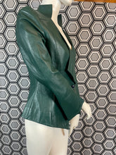 Charger l'image dans la galerie, Veste vintage en cuir Thierry Mugler taille 38
