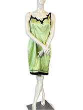 Charger l'image dans la galerie, Superbe et rare robe Thierry Mugler taille 40