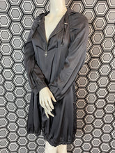 Charger l'image dans la galerie, Veste en soie Céline taille 38