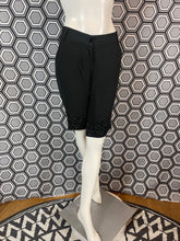 Charger l'image dans la galerie, Bermuda Red Valentino brodé de perles taille 38