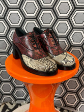 Charger l'image dans la galerie, Sublimes Chaussures en python Miu Miu pointure 36