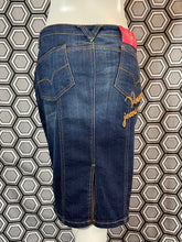 Charger l'image dans la galerie, Jupe en jeans Versace jeans couture taille 40