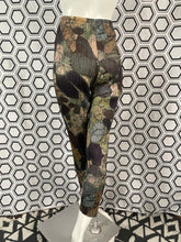 Charger l'image dans la galerie, Pantalon imprimé Pleats Please Issey Miyake