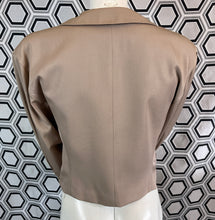 Charger l'image dans la galerie, Veste Balenciaga taille 38