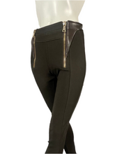 Charger l'image dans la galerie, Pantalon Givenchy empiècement cuir taille 36