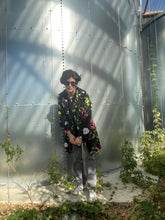 Charger l'image dans la galerie, Incroyable manteau kenzo en velours taille 36