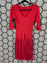 Charger l'image dans la galerie, Robe Alaïa framboise taille 36