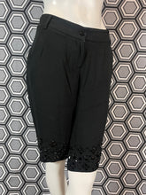 Charger l'image dans la galerie, Bermuda Red Valentino brodé de perles taille 38