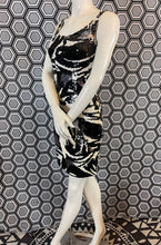 Charger l'image dans la galerie, Superbe robe à sequins Blacktie Oleg Cassini taille 38