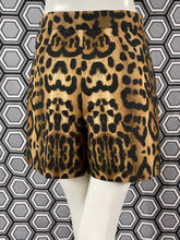 Charger l'image dans la galerie, Short léopard Giambattista Valli taille 36