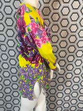 Charger l'image dans la galerie, Haut Versace jeans couture taille 40