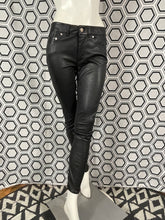 Charger l'image dans la galerie, Pantalon en cuir Acne Studios taille 34