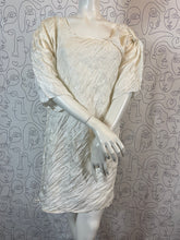 Charger l'image dans la galerie, Robe Issey Miyake taille 40