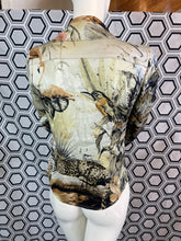 Charger l'image dans la galerie, Incroyable chemise Roberto Cavalli taille 38