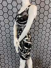 Charger l'image dans la galerie, Superbe robe à sequins Blacktie Oleg Cassini taille 38