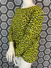 Charger l'image dans la galerie, Superbe blouse léopard Yves Saint Laurent rive gauche taille 42