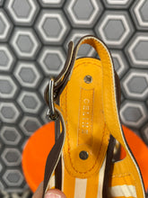 Charger l'image dans la galerie, Paire d’escarpins vintage Céline pointure 36 1/2 neufs