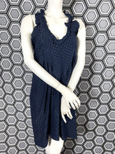 Charger l'image dans la galerie, Robe à pois Balenciaga Silk taille 40