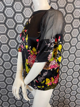 Charger l'image dans la galerie, Haut Jean Paul Gaultier taille 38