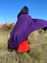 Charger l'image dans la galerie, Cape violette Yves Saint Laurent rive gauche taille 38