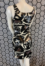 Charger l'image dans la galerie, Superbe robe à sequins Blacktie Oleg Cassini taille 38