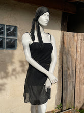 Charger l'image dans la galerie, Ensemble de plage : combishort et paréo métallisé taille 38