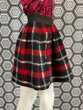 Charger l'image dans la galerie, Jupe écossaise JC de Castelbajac taille 36