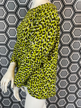 Charger l'image dans la galerie, Superbe blouse léopard Yves Saint Laurent rive gauche taille 42
