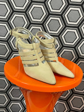 Charger l'image dans la galerie, Escarpins vintage Thierry Mugler pointure 36