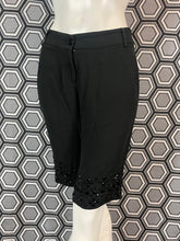 Charger l'image dans la galerie, Bermuda Red Valentino brodé de perles taille 38