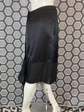 Charger l'image dans la galerie, Jupe asymétrique Céline taille 38