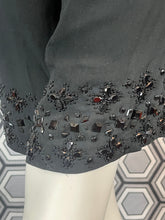 Charger l'image dans la galerie, Bermuda Red Valentino brodé de perles taille 38