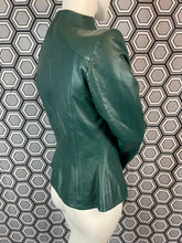 Charger l'image dans la galerie, Veste vintage en cuir Thierry Mugler taille 38