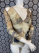 Charger l'image dans la galerie, Haut en mesh Roberto Cavalli taille 42