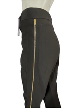 Charger l'image dans la galerie, Superbe pantalon Céline neuf avec étiquette taille 36