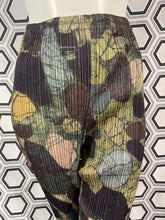 Charger l'image dans la galerie, Pantalon imprimé Pleats Please Issey Miyake