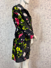 Charger l'image dans la galerie, Incroyable manteau kenzo en velours taille 36